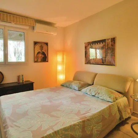 2 Bedroom Nice In Raphael Saint-Raphael (Var)