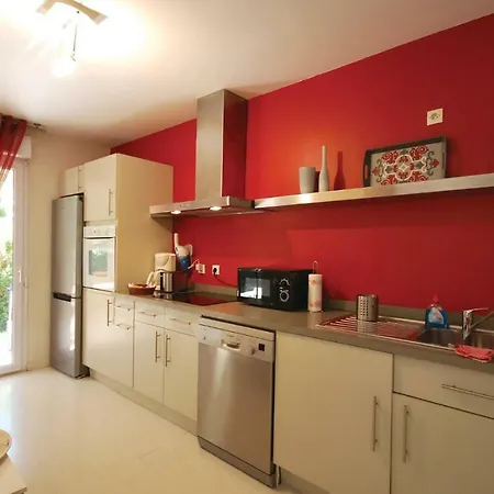 2 Bedroom Nice In Raphael Сен-Рафаель